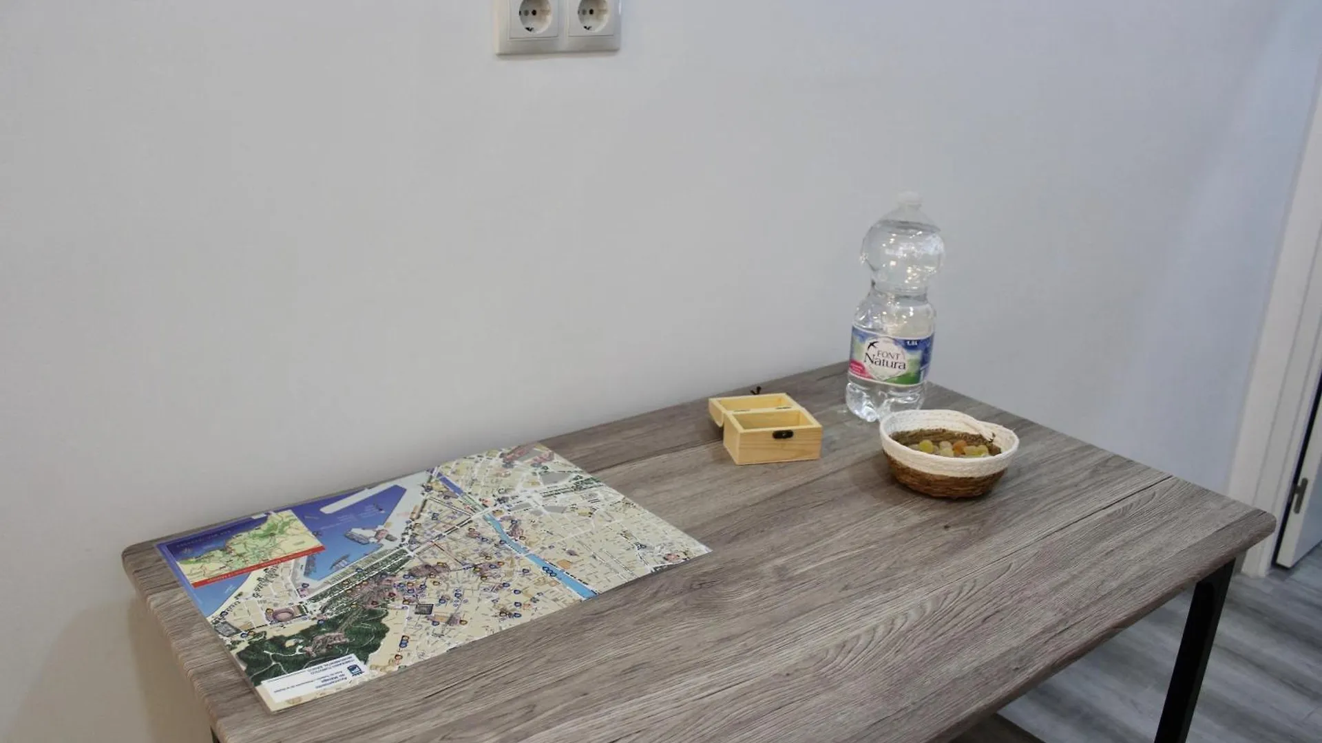 Nuevo Estudio Divina Pastora N-1 Malaga 0*,  Spain